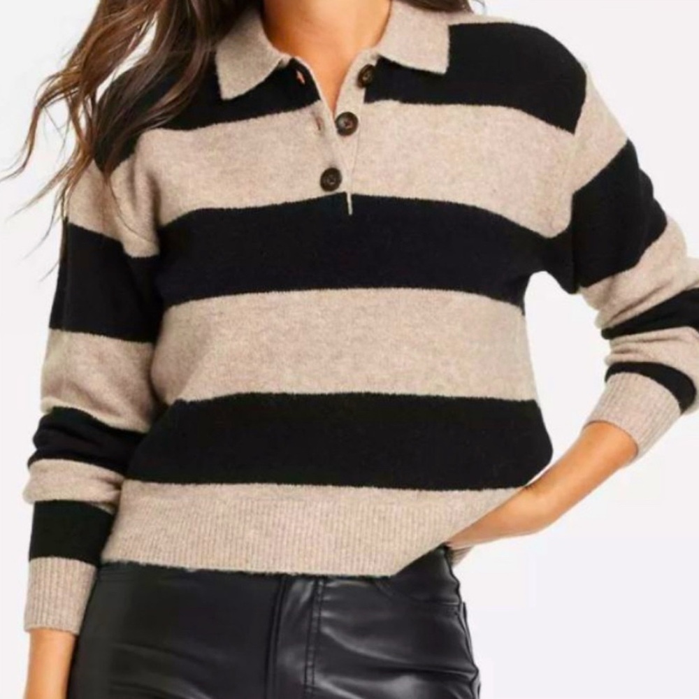 Universal Thread Black and Tan Striped Sweater